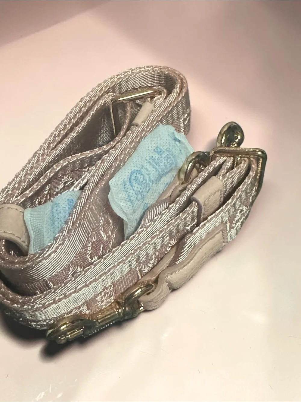 Marc Jacobs dimensions 25